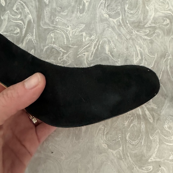 Talbots Suede Pumps - size 10. - Picture 5 of 11